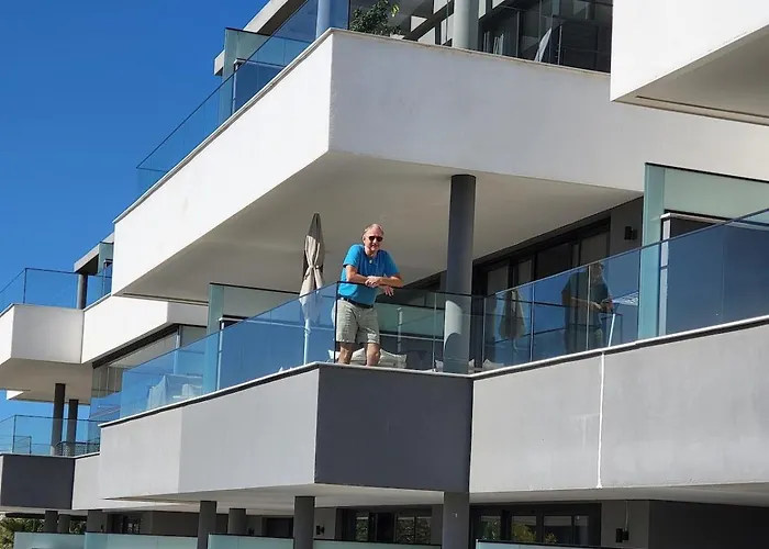 The Blue In Mesas, * エステポナ