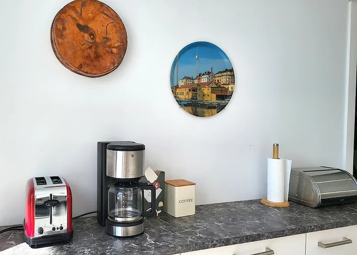 The Blue In Mesas, * エステポナ