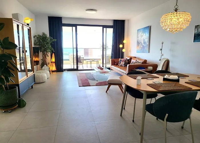 The Blue In Mesas, Apartment