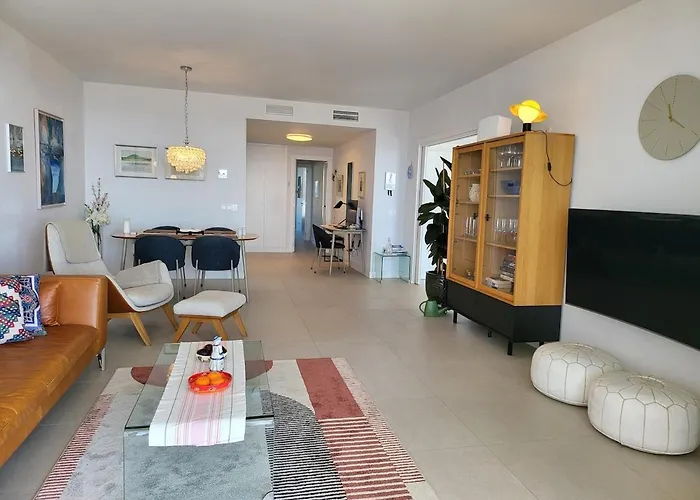 The Blue In Mesas, Estepona